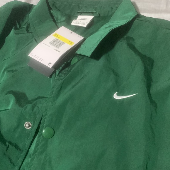 nike vintage windbreaker - Picture 2 of 3